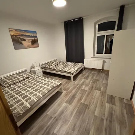 Kernsanierte Monteurwohnungen In - Sofort Verfuegbar! Apartment