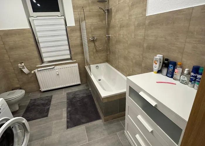 Kernsanierte Monteurwohnungen In - Sofort Verfuegbar! Apartment